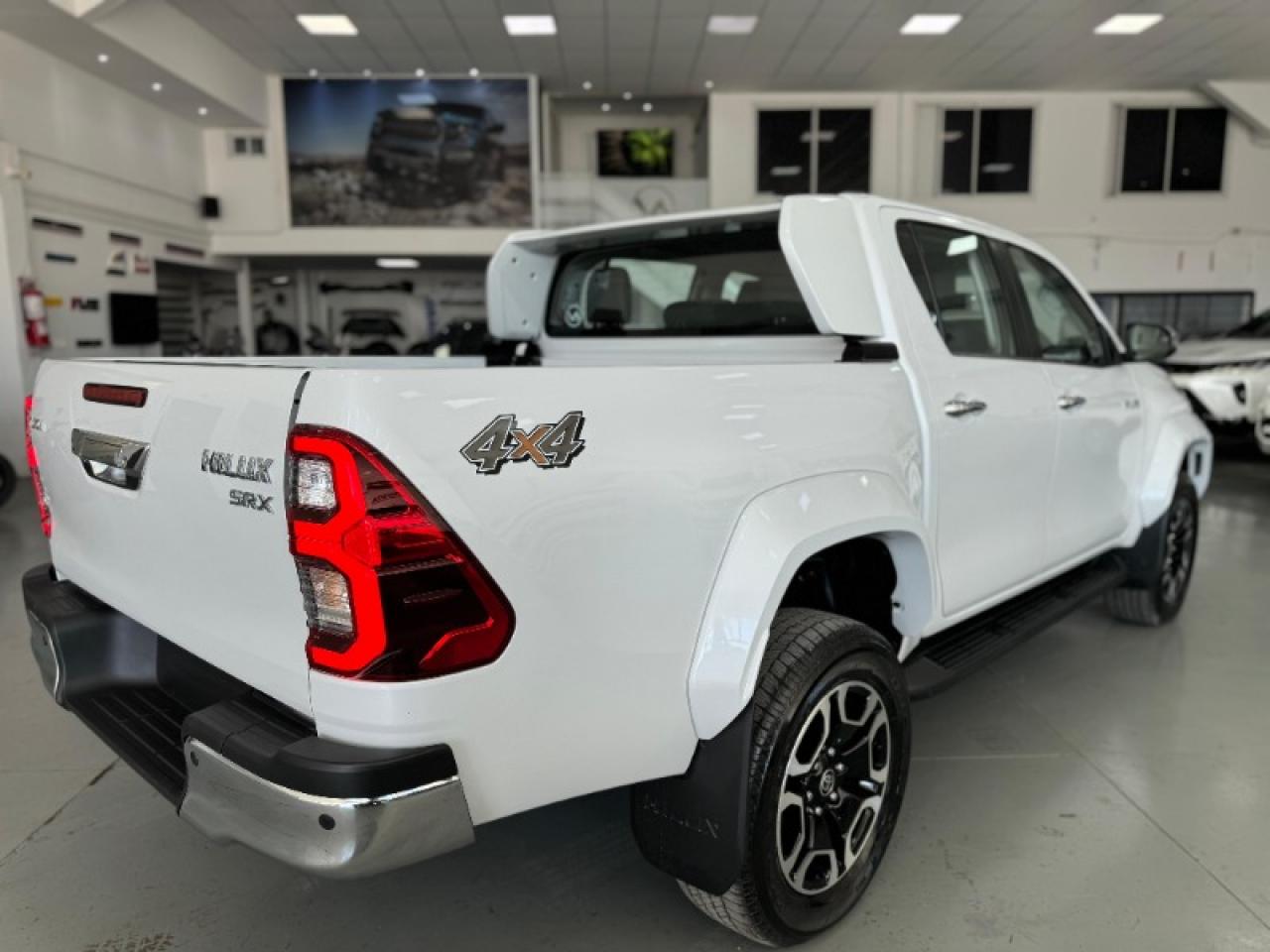 Foto de TOYOTA HILUX Srx 2.8 4x4 2026, color sin color especificado, en San Juan