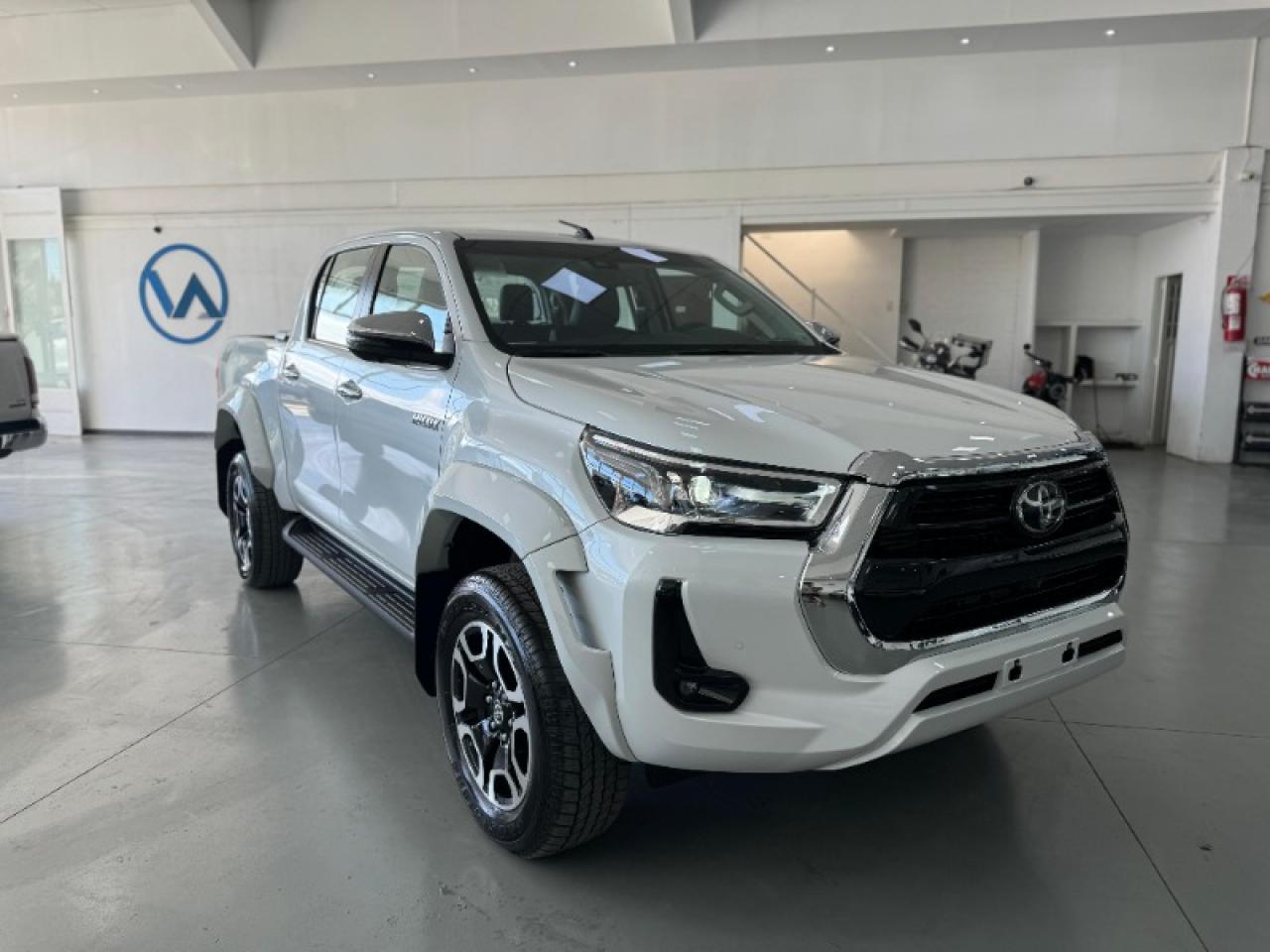 Foto de TOYOTA HILUX Srx 2.8 4x4 2026, color sin color especificado, en San Juan