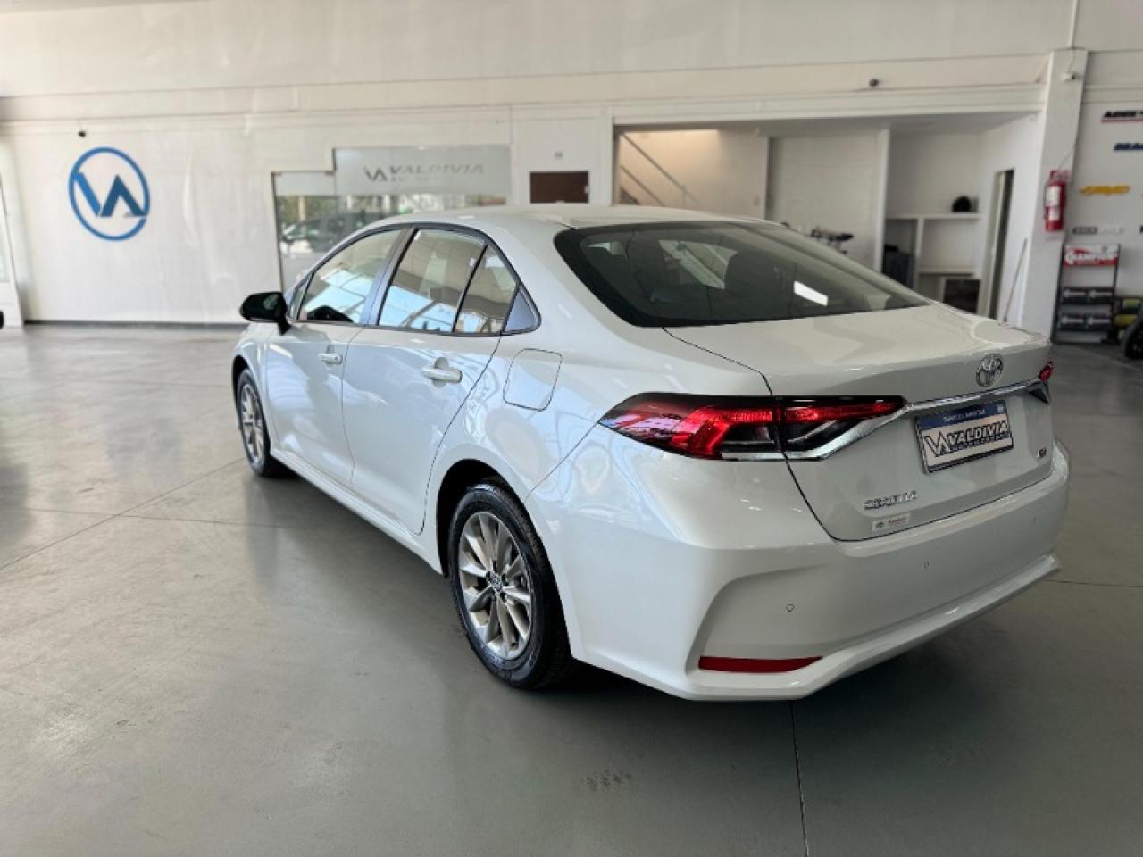 Foto de TOYOTA COROLLA XEI CVT 2026, color sin color especificado, en San Juan