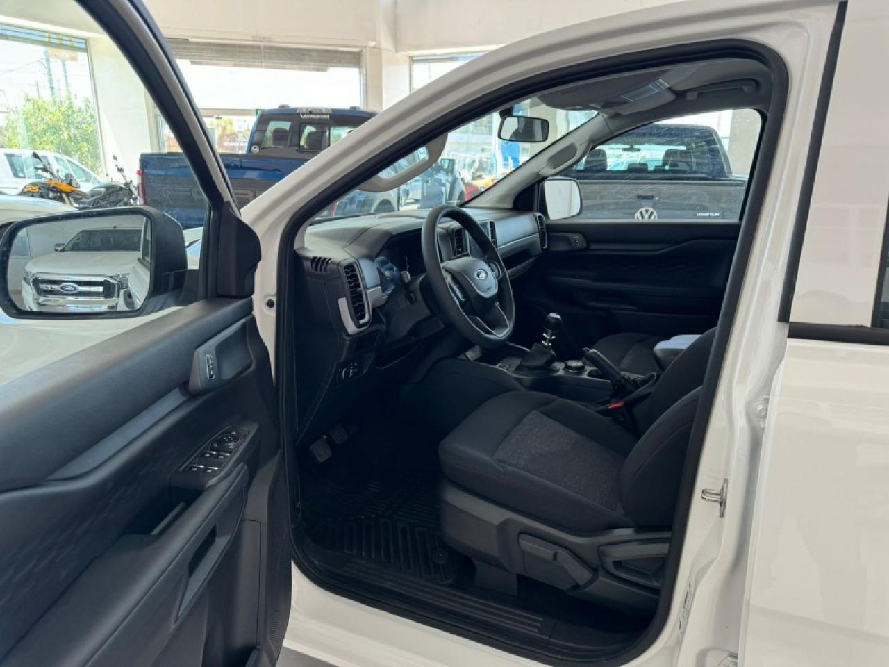 Foto de FORD RANGER Ford Ranger XL 2.0 Turbo 4x4 0km 2026, color sin color especificado, en San Juan