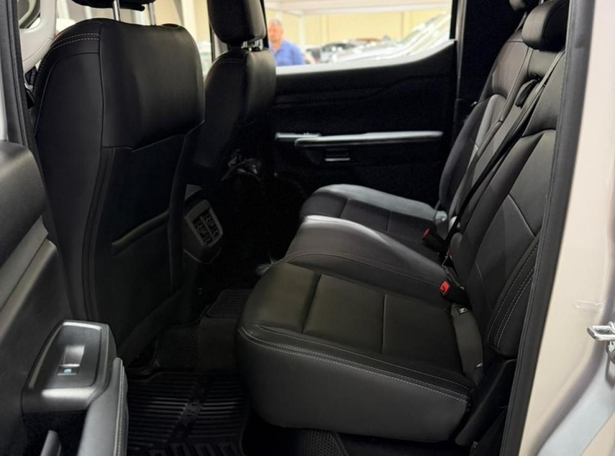 Foto de FORD RANGER LTD+ V6 2025, color negro, en San Juan