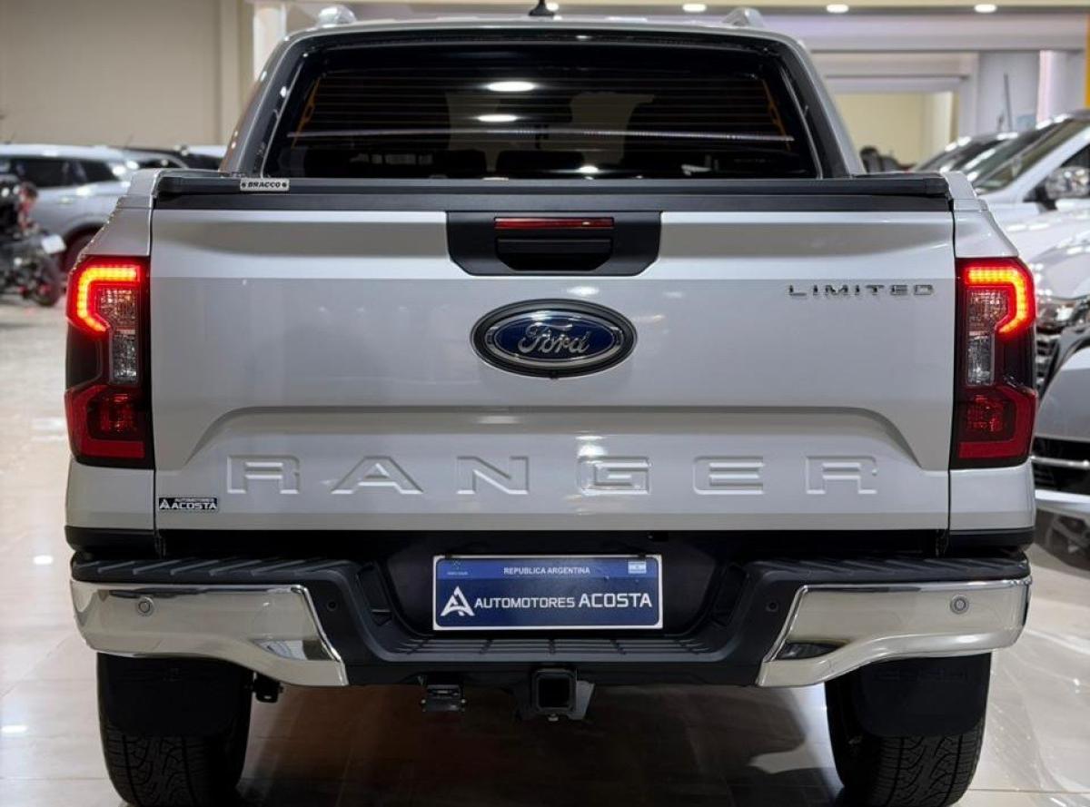 Foto de FORD RANGER LTD+ V6 2025, color negro, en San Juan