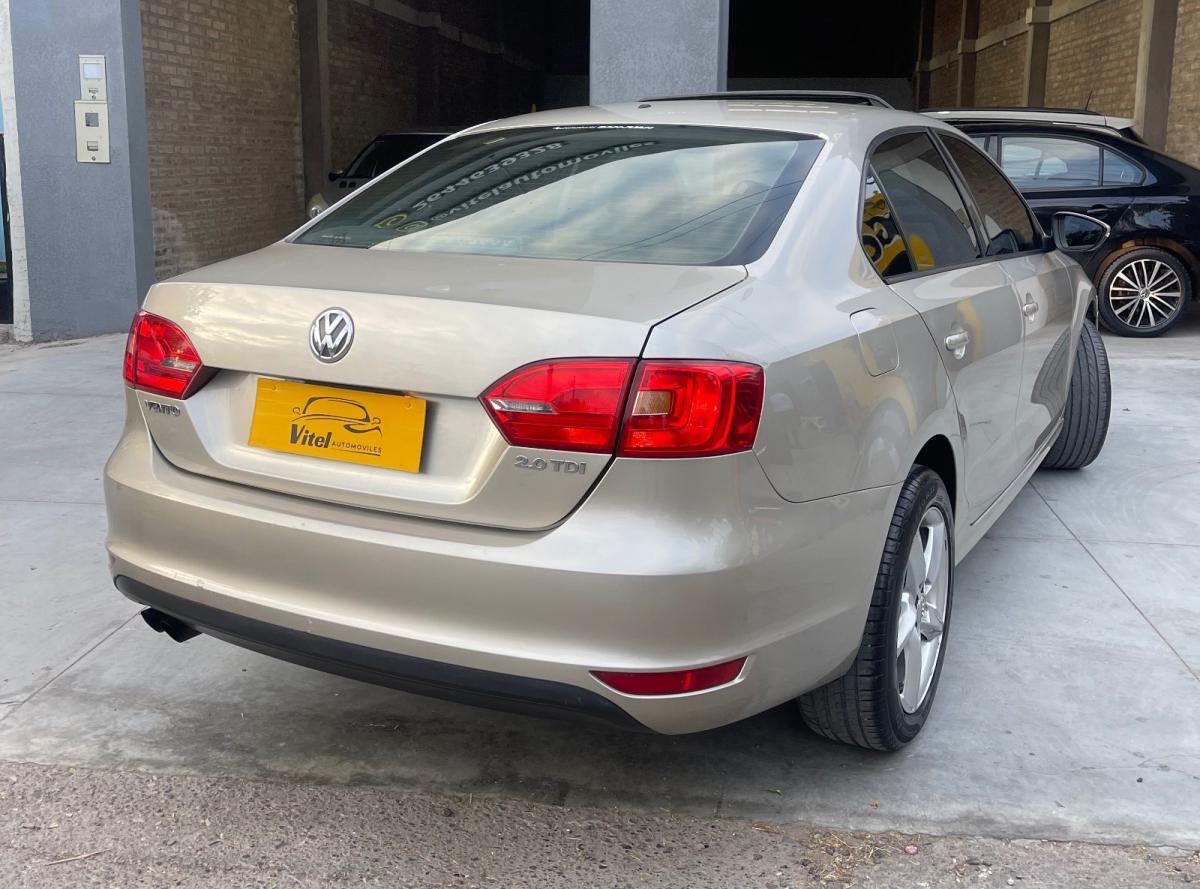 Foto de VOLKSWAGEN VENTO Advance 2.0 tdi 2012, color sin color especificado, en San Juan