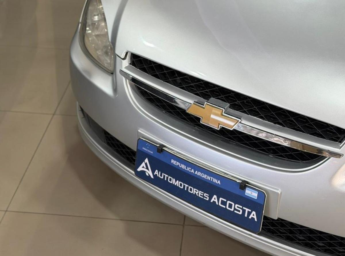 Foto de CHEVROLET CLASSIC LS ABS 1.4 2016, color gris, en San Juan