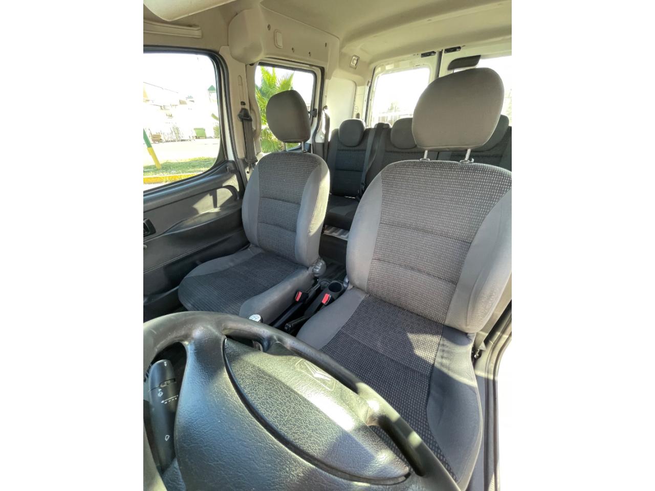 Foto de CITROEN BERLINGO Furgon mix berlingo hdi 2019, color sin color especificado, en San Juan
