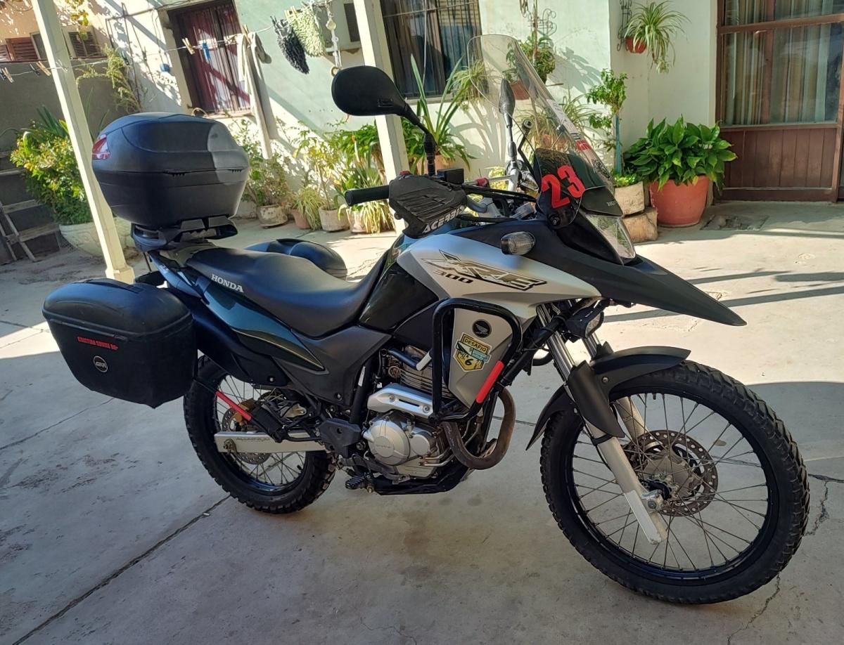 Foto de HONDA MOTOS TURISMO XRE 2019, color verde, en San Juan