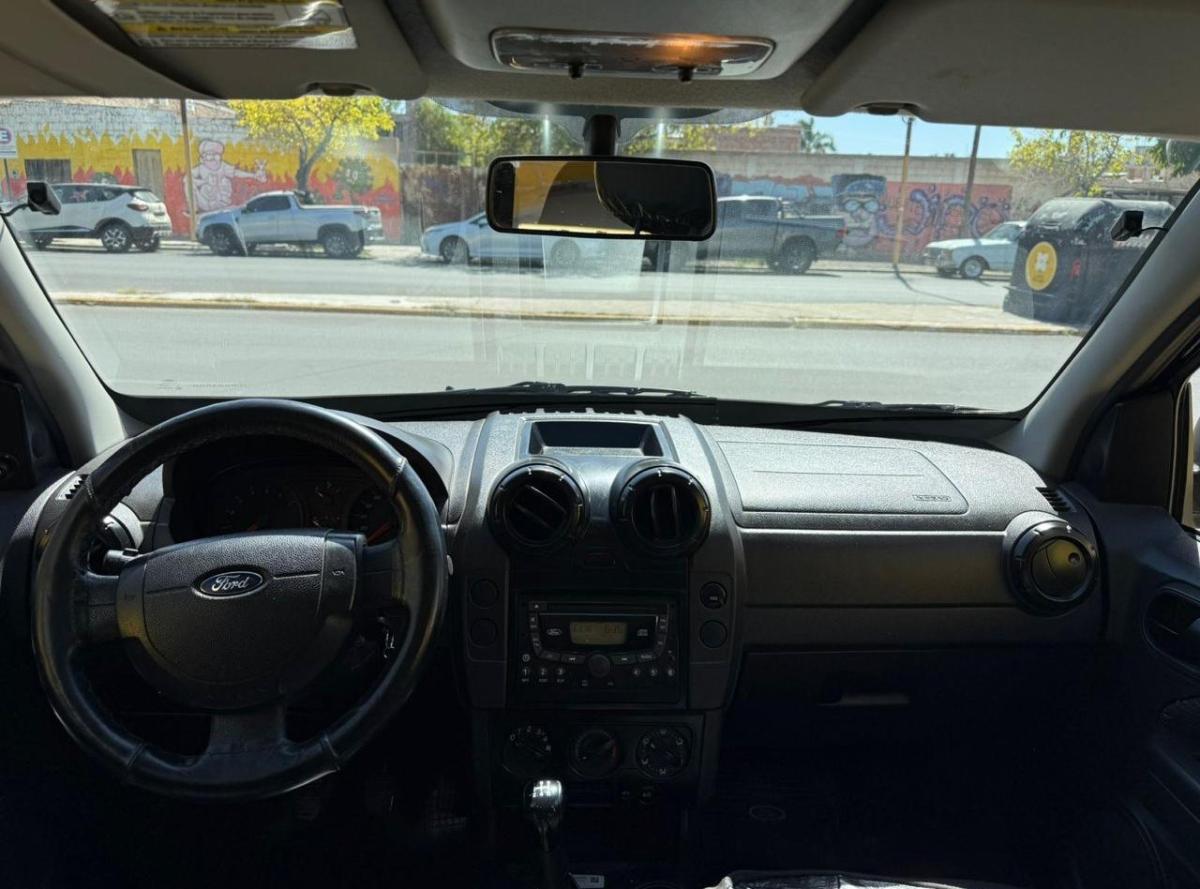 Foto de FORD ECO SPORT xls 2.0 2011, color negro, en San Juan