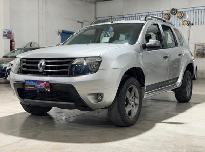 Foto de RENAULT DUSTER 1.6 Tech Road 2014, color plata, en San Juan