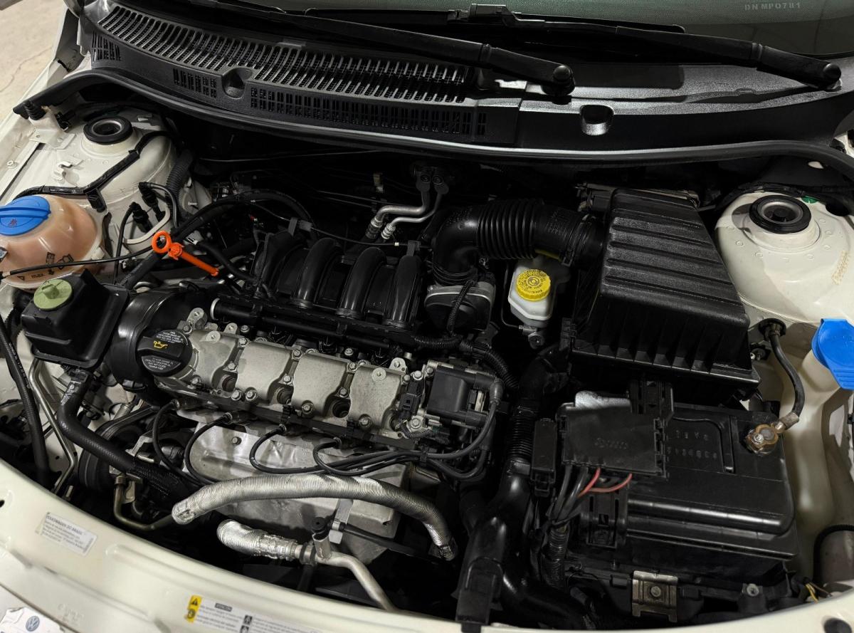 Foto de VOLKSWAGEN SAVEIRO 1.6 Safety Pack Highline 2013, color blanco, en San Juan
