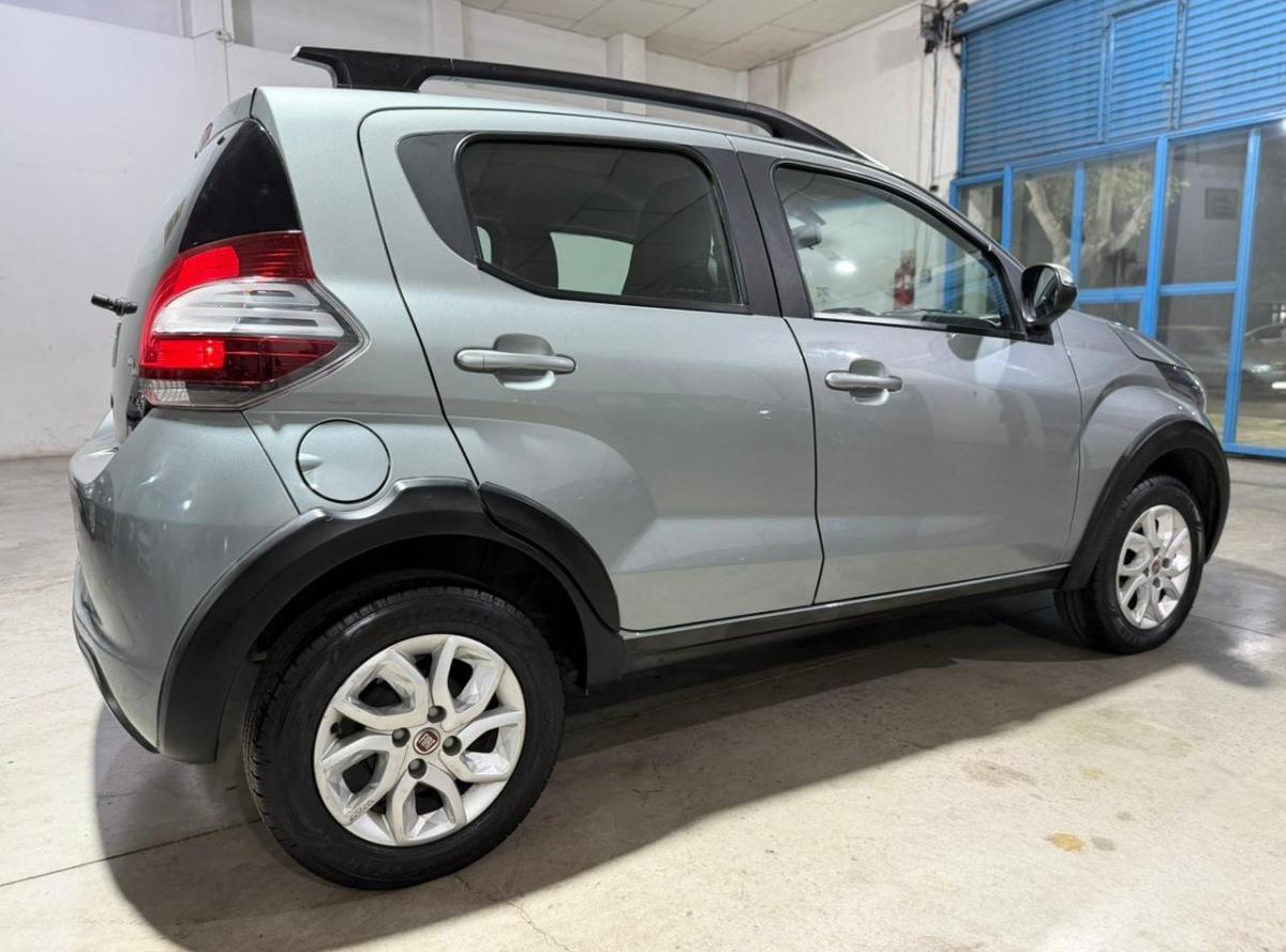 Foto de FIAT MOBI 1.0 Way 2016, color gris, en San Juan