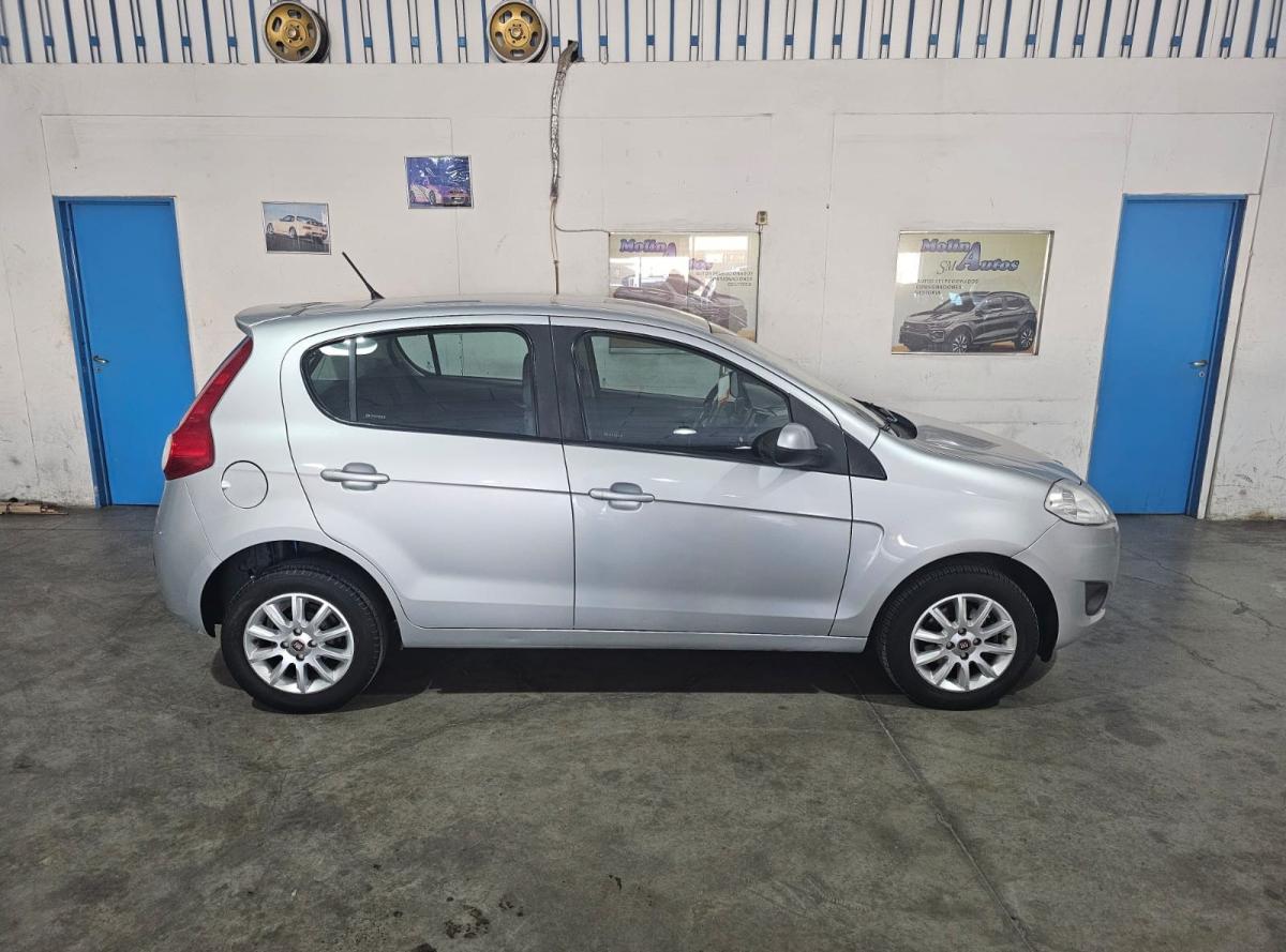 Foto de FIAT PALIO 1.4 Atracttive Top 2015, color plata, en San Juan