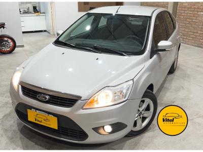 Foto de FORD FOCUS Trend 1.6 2013, color sin color especificado, en San Juan