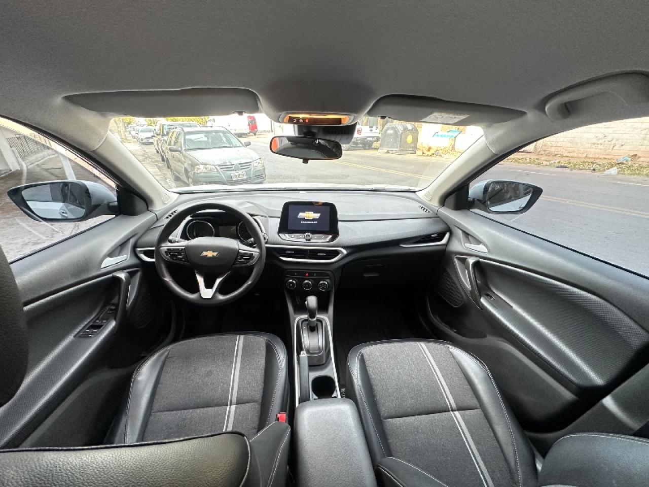 Foto de CHEVROLET TRACKER 1.2 Turbo LTZ 2023, color gris, en San Juan
