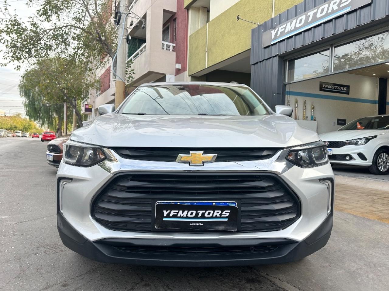 Foto de CHEVROLET TRACKER 1.2 Turbo LTZ 2023, color gris, en San Juan