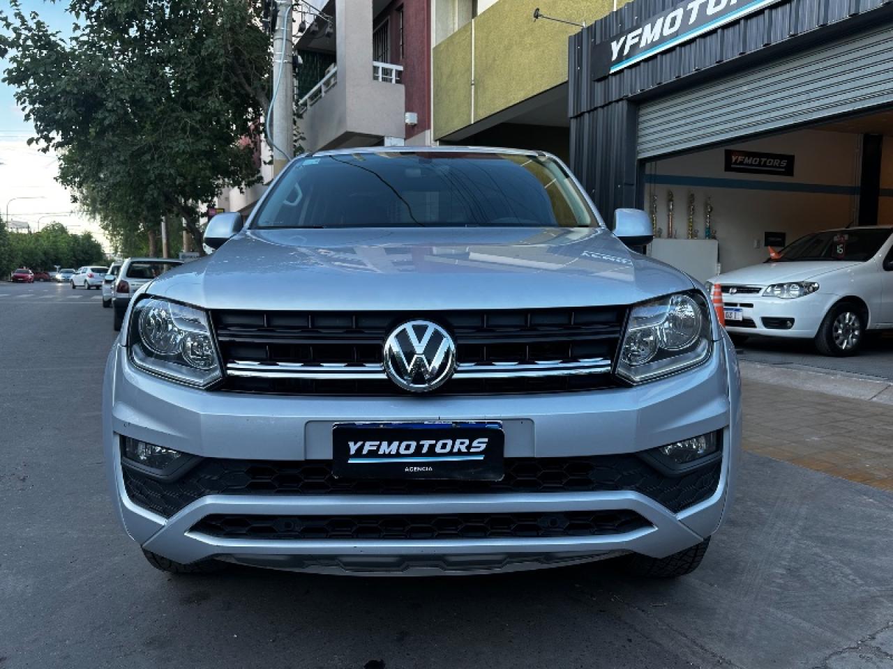 Foto de VOLKSWAGEN AMAROK Confortline Automática 2020, color sin color especificado, en San Juan