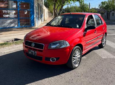 Foto de FIAT PALIO 1.8 R 2008, color rojo, en San Juan