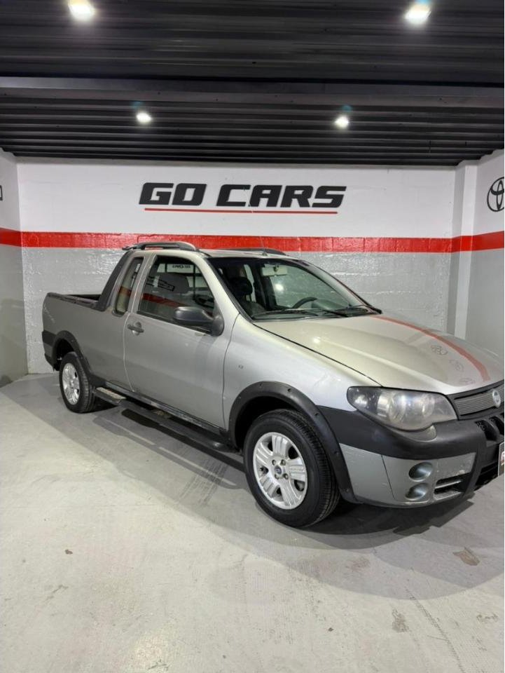 Foto de FIAT STRADA 1.8 ADVENTURE 2007, color gris, en San Juan