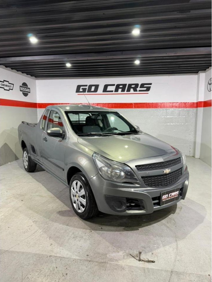 Foto de CHEVROLET MONTANA 1.8 LT 2013, color gris, en San Juan