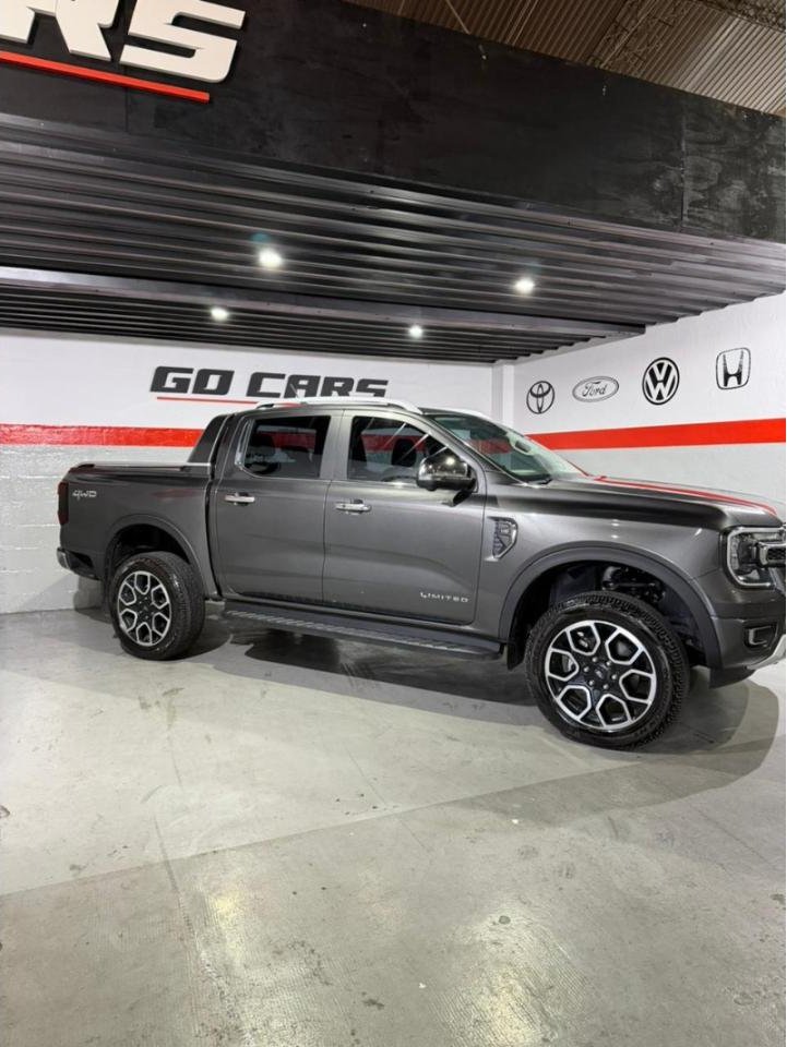 Foto de FORD RANGER 3.0 V6 4X4 LTD PLUS 2025, color gris, en San Juan