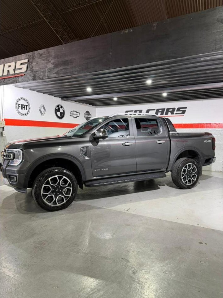Foto de FORD RANGER 3.0 V6 4X4 LTD PLUS 2025, color gris, en San Juan