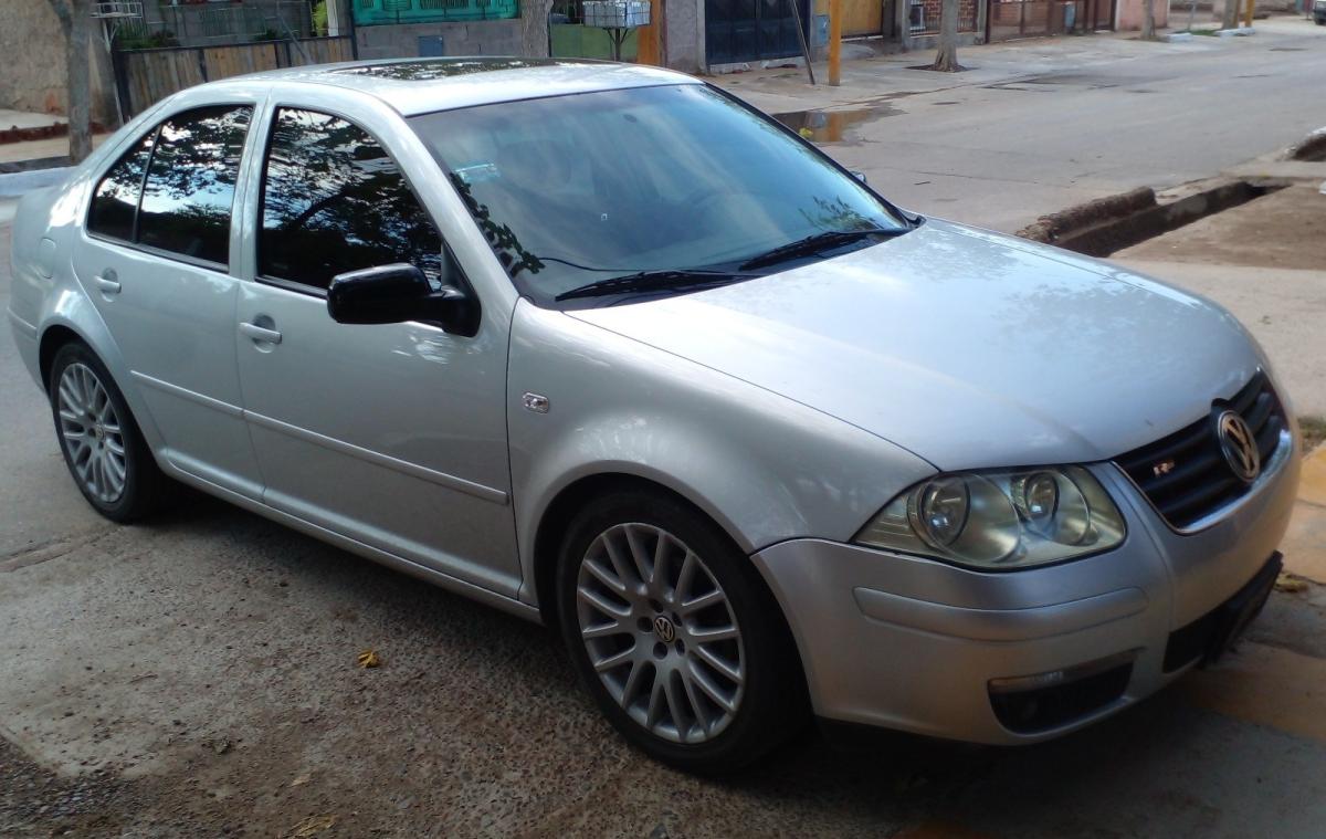 Foto de VOLKSWAGEN BORA 1.9 TDI Trendline 2013, color gris, en San Juan