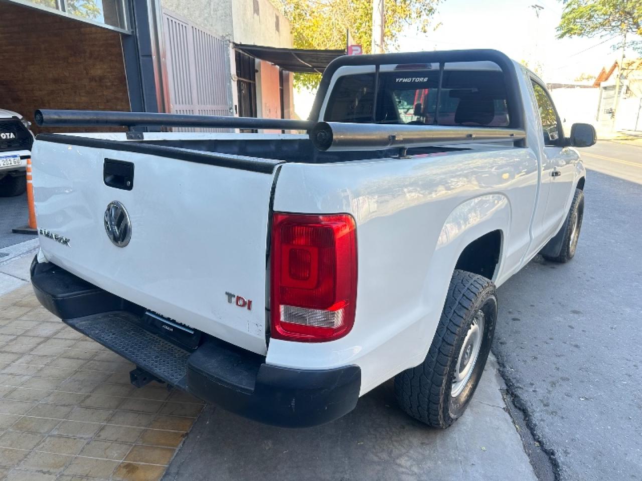 Foto de VOLKSWAGEN AMAROK Starline 4x2 S/C 2014, color blanco, en San Juan