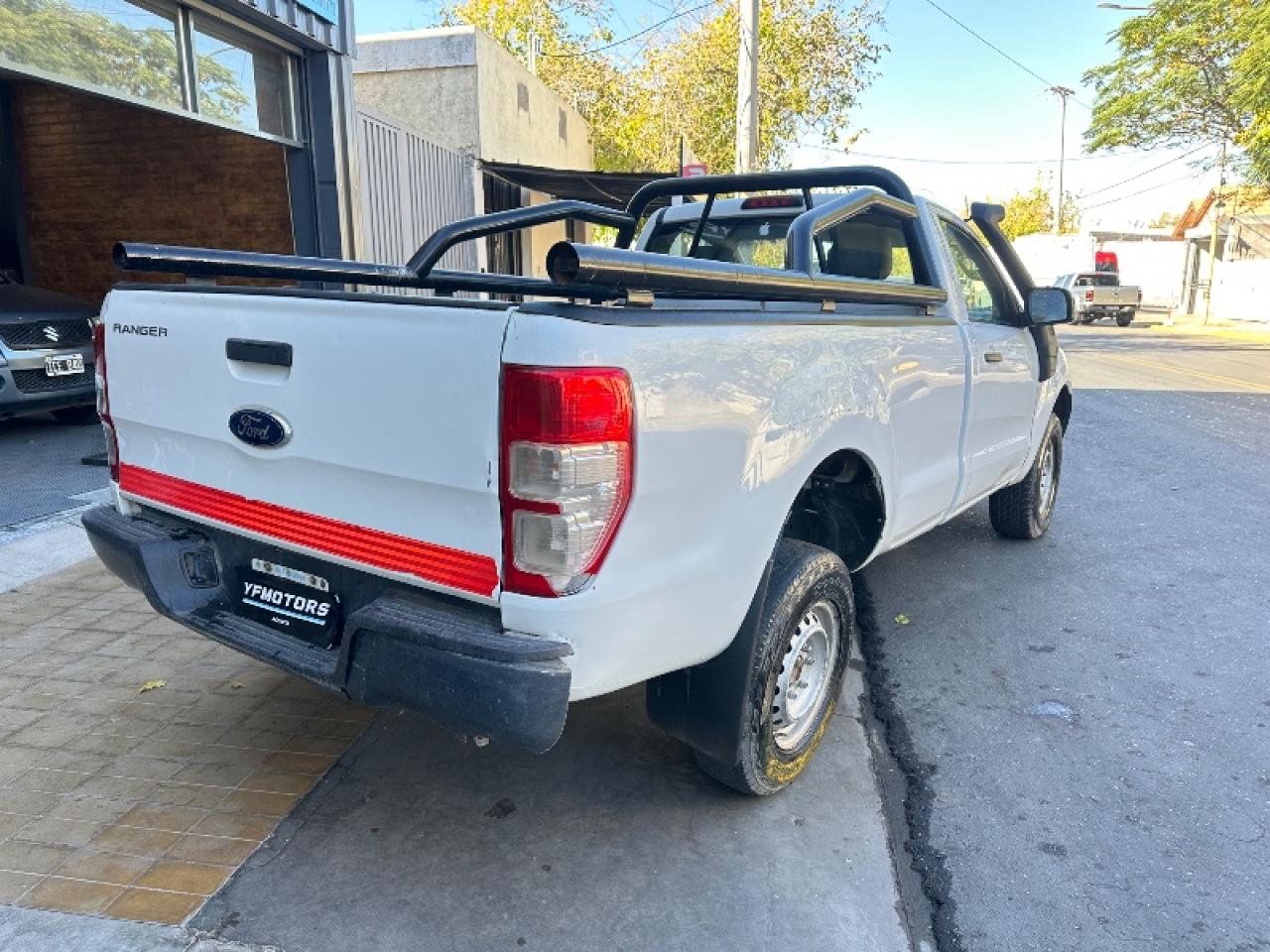 Foto de FORD RANGER Xl safety s/c 4x2 2014, color blanco, en San Juan