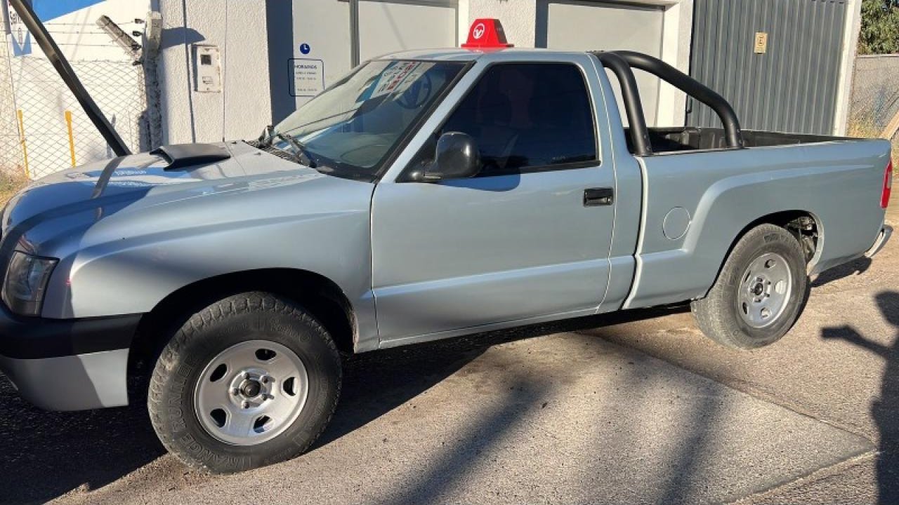 Foto de CHEVROLET PICK-UP SC 2.8 4x2 2007, color sin color especificado, en San Juan