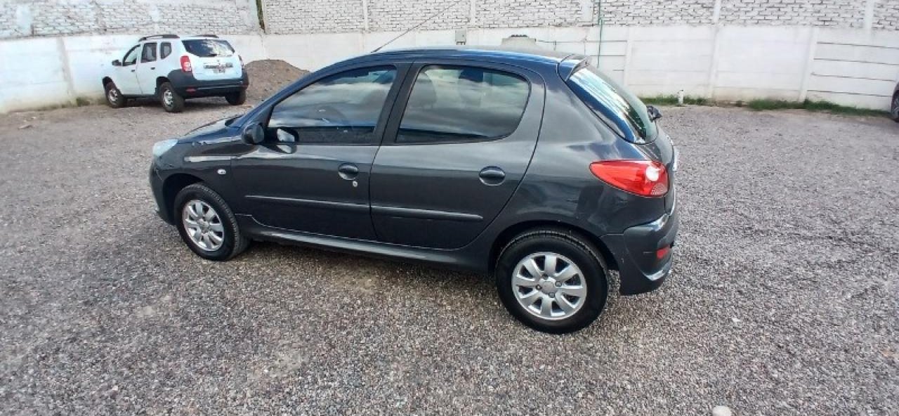 Foto de PEUGEOT 207 Compact 2011, color sin color especificado, en San Juan
