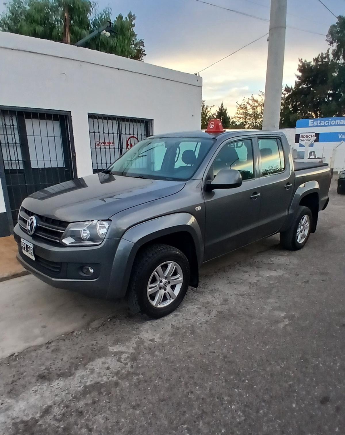 Foto de VOLKSWAGEN AMAROK Confort 2016, color sin color especificado, en San Juan