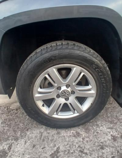 Miniatura de VOLKSWAGEN AMAROK Confort