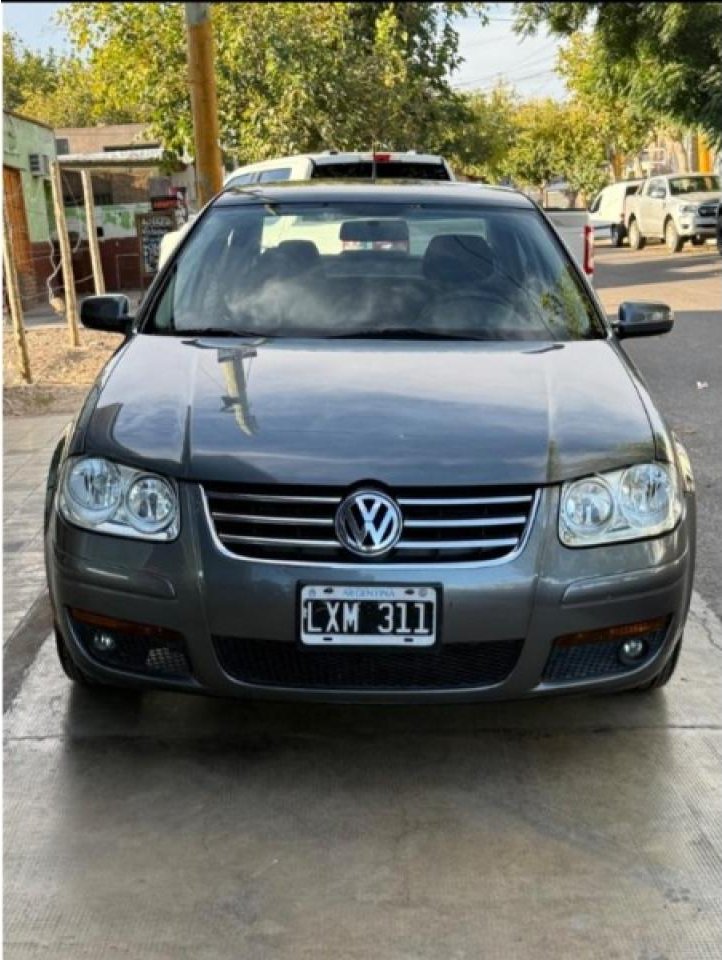Foto de VOLKSWAGEN BORA Trendline 2012, color sin color especificado, en San Juan