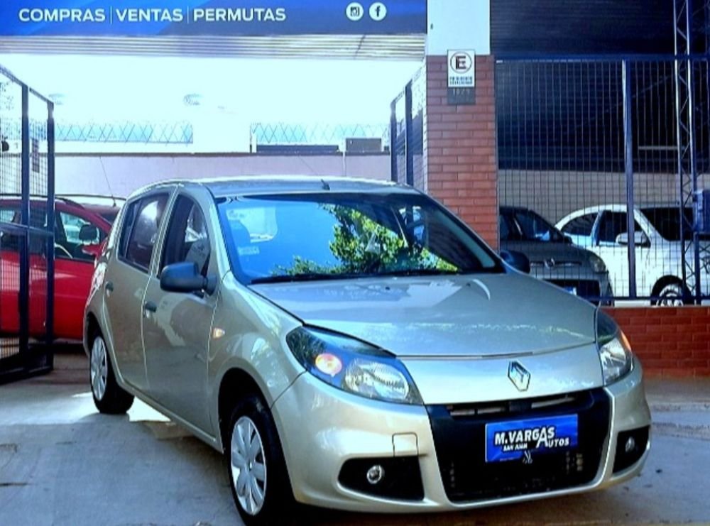 RENAULT SANDERO 1,6 autentic publicado por M.vargas Autos