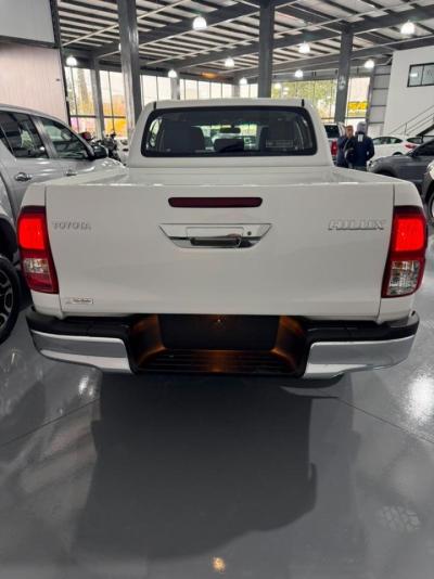 Miniatura de TOYOTA HILUX 4X4 Sr Tdi MT