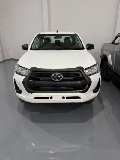 Foto de TOYOTA HILUX 4X4 Sr Tdi MT 2026, color sin color especificado, en San Juan