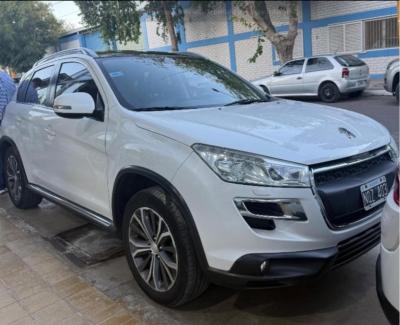 Foto de PEUGEOT 4008 Peugeot 4008 2.0 Allure 4x4 2014, color sin color especificado, en San Juan