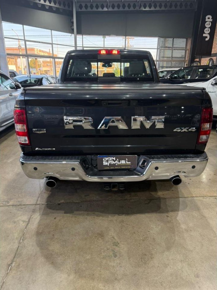 Foto de CHRYSLER / DODGE RAM RAM 1500 5.7 V8 LARAMIE 4X4 2021, color sin color especificado, en San Juan