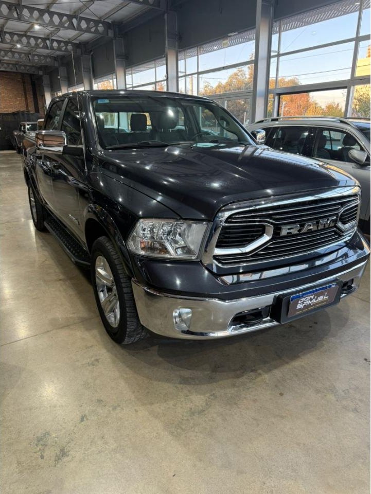 Foto de CHRYSLER / DODGE RAM RAM 1500 5.7 V8 LARAMIE 4X4 2021, color sin color especificado, en San Juan