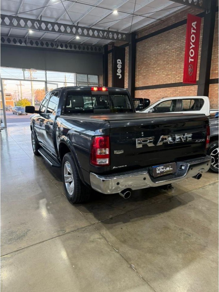 Foto de CHRYSLER / DODGE RAM RAM 1500 5.7 V8 LARAMIE 4X4 2021, color sin color especificado, en San Juan