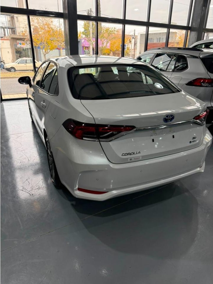 Foto de TOYOTA COROLLA 1,8 Xei Ecvt Hibrido 2026, color sin color especificado, en San Juan