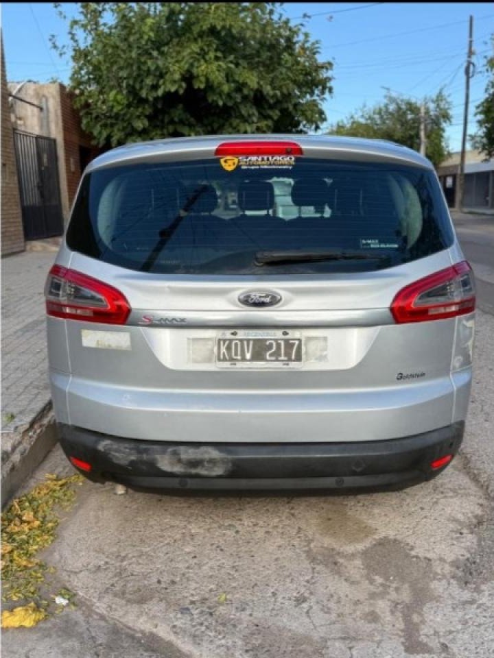 Foto de FORD S-MAX Trend 2010, color sin color especificado, en San Juan
