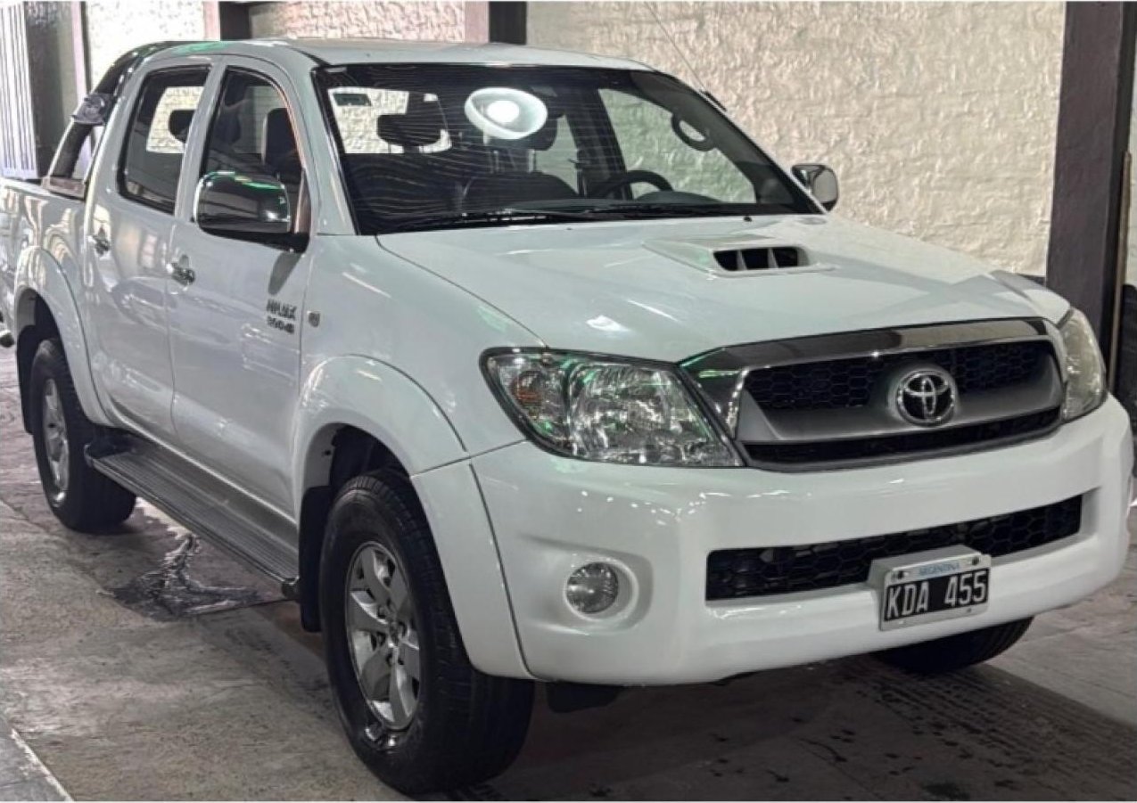 Foto de TOYOTA HILUX Srv 2011, color sin color especificado, en San Juan