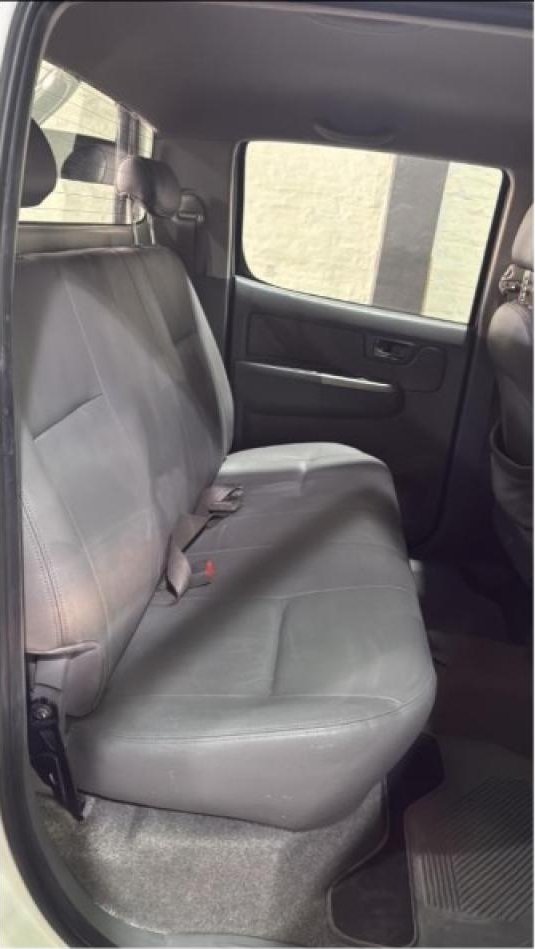 Foto de TOYOTA HILUX Srv 2011, color sin color especificado, en San Juan
