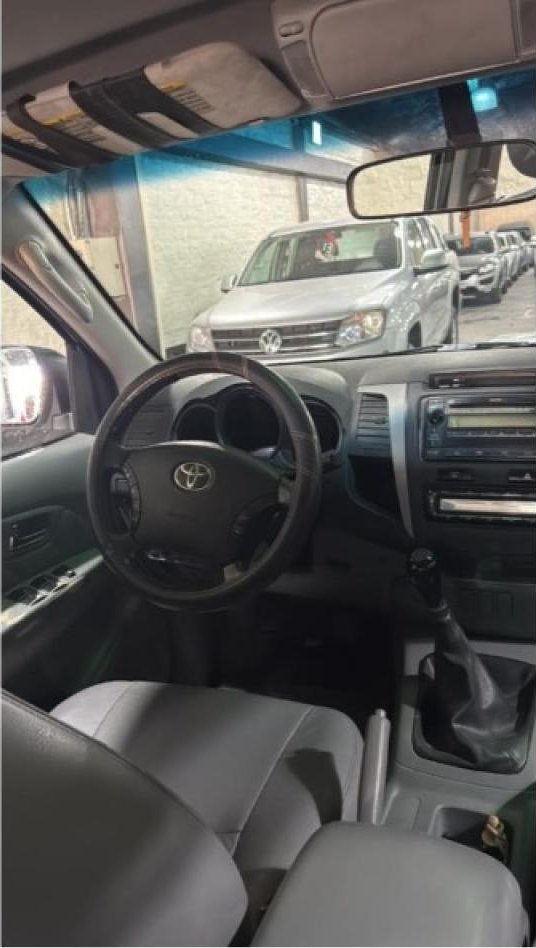 Foto de TOYOTA HILUX Srv 2011, color sin color especificado, en San Juan