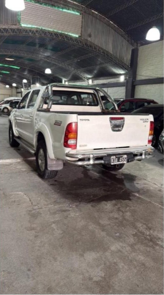 Foto de TOYOTA HILUX Srv 2011, color sin color especificado, en San Juan