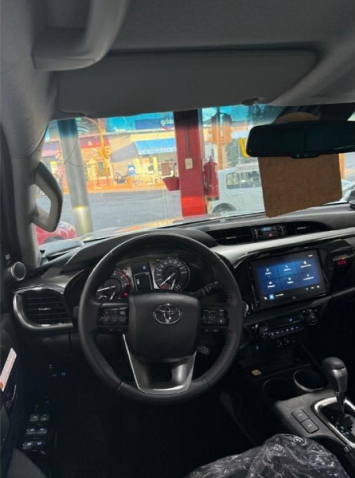 Foto de TOYOTA HILUX Srx At 4x2 2026, color sin color especificado, en San Juan