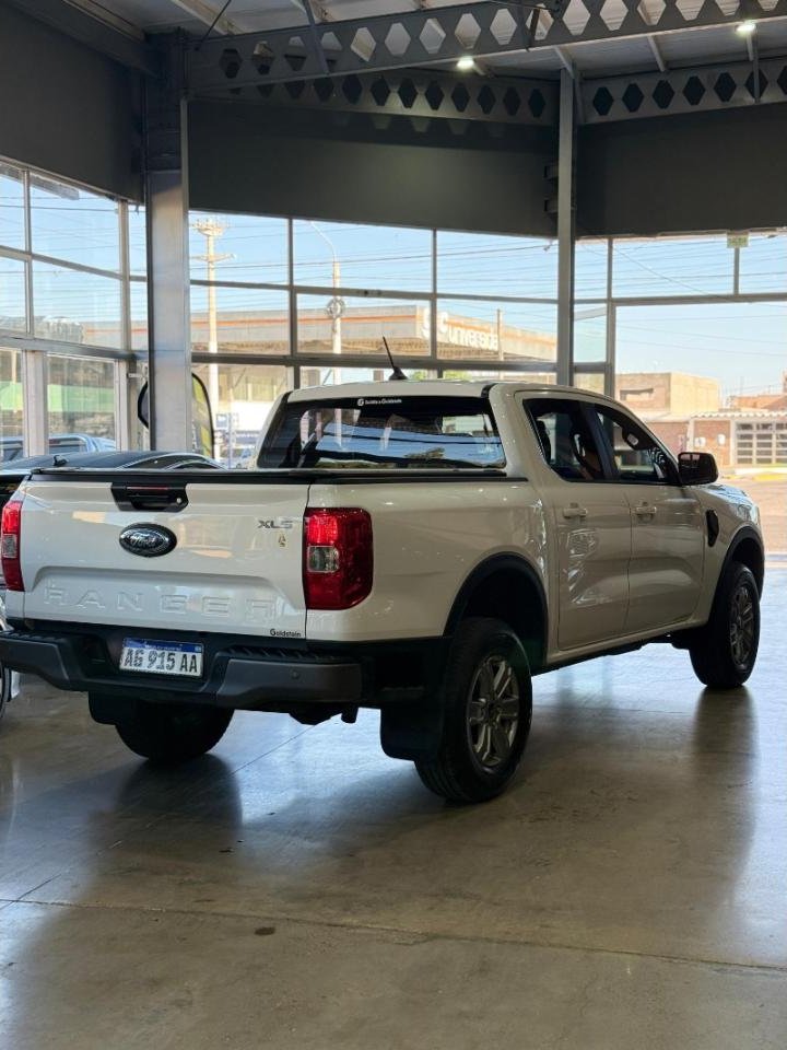 Foto de FORD RANGER Ranger 2,0 Tdi Dc 4x2 Xls 6 Mt 2024, color sin color especificado, en San Juan