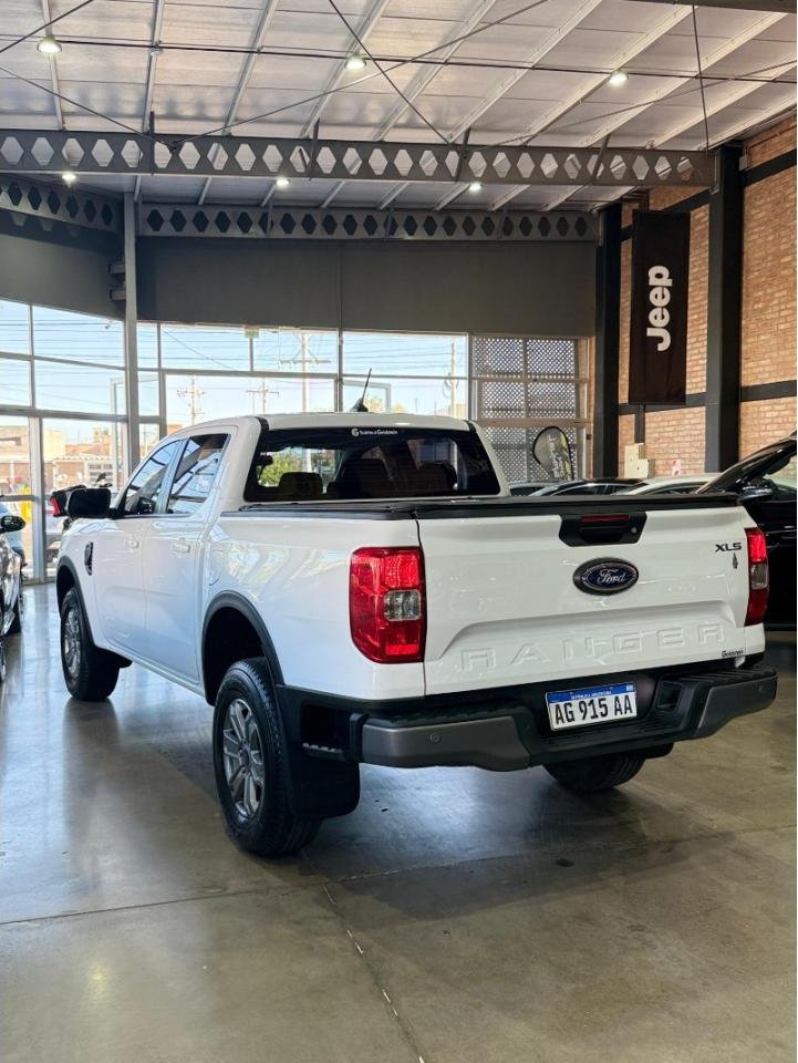 Foto de FORD RANGER Ranger 2,0 Tdi Dc 4x2 Xls 6 Mt 2024, color sin color especificado, en San Juan