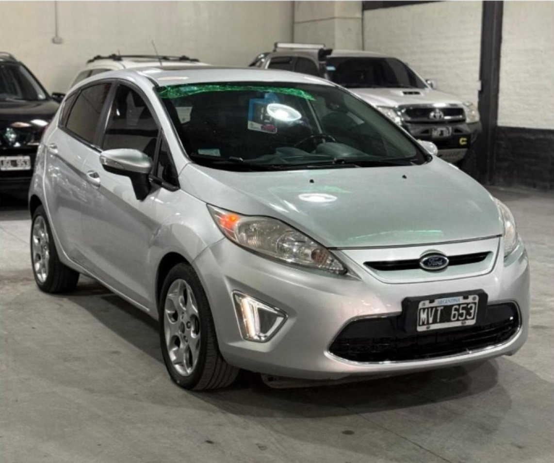 Foto de FORD FIESTA Fiesta Kinetic Titanium 2013, color sin color especificado, en San Juan