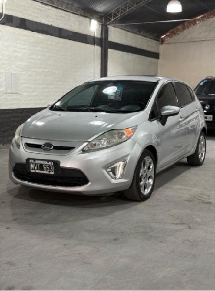 Foto de FORD FIESTA Fiesta Kinetic Titanium 2013, color sin color especificado, en San Juan